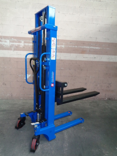 Apilador manual 1.000 Kg a 2.500 mm 4